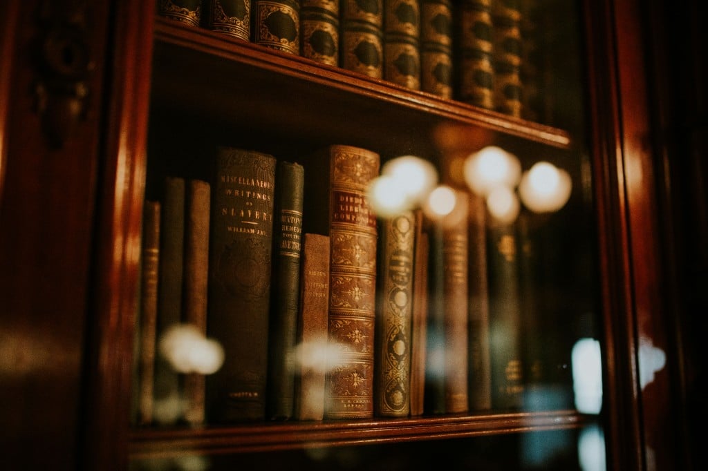 Law Firm DAKIĆ library